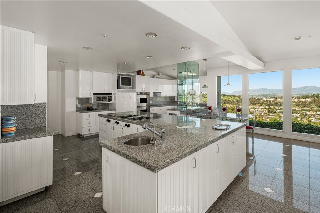 2820 Shadow Canyon Drive