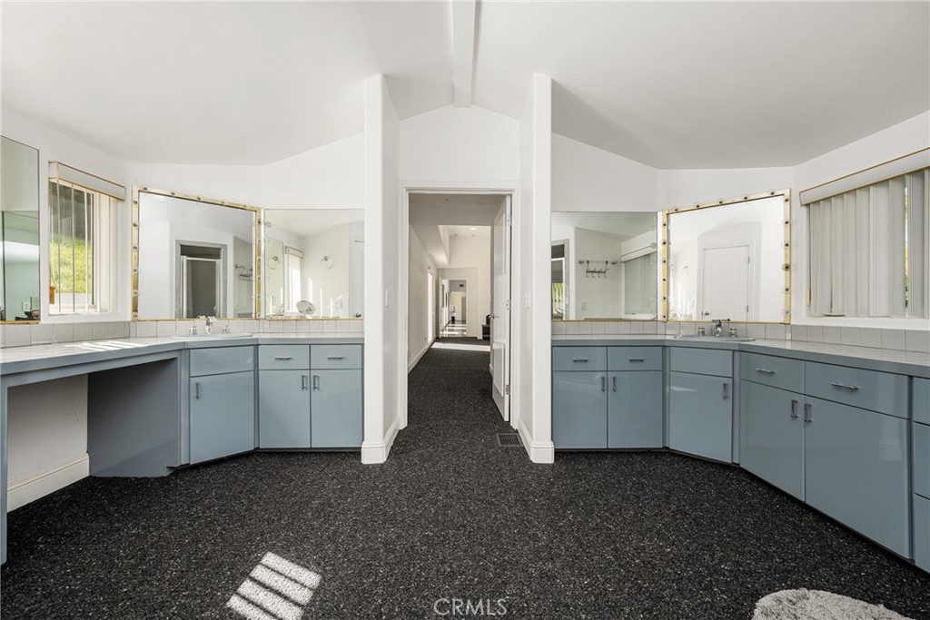 2820 Shadow Canyon Drive