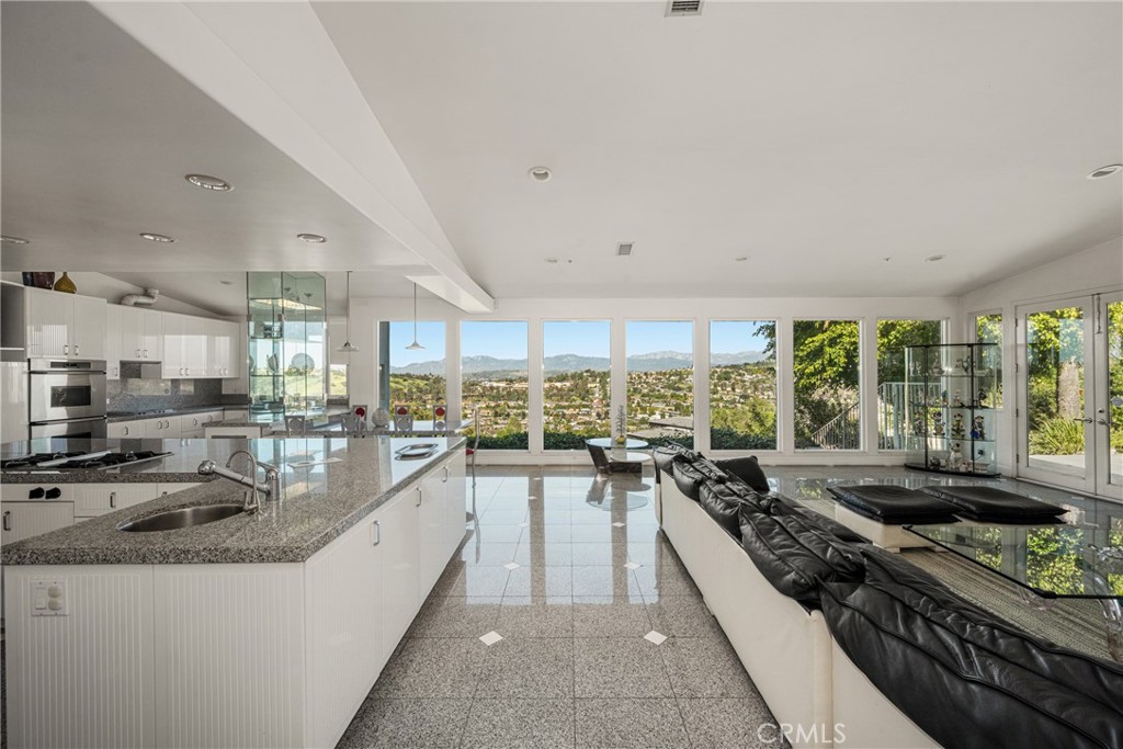 2820 Shadow Canyon Drive