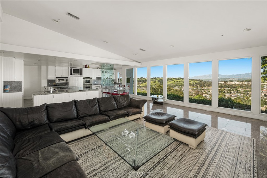 2820 Shadow Canyon Drive