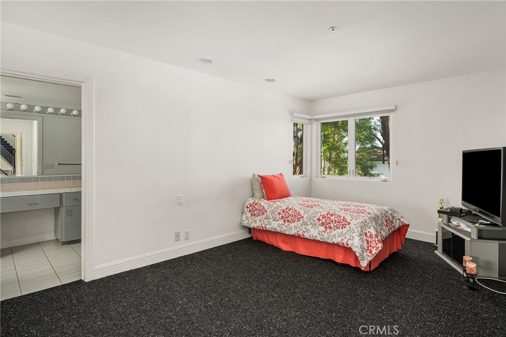 2820 Shadow Canyon Drive