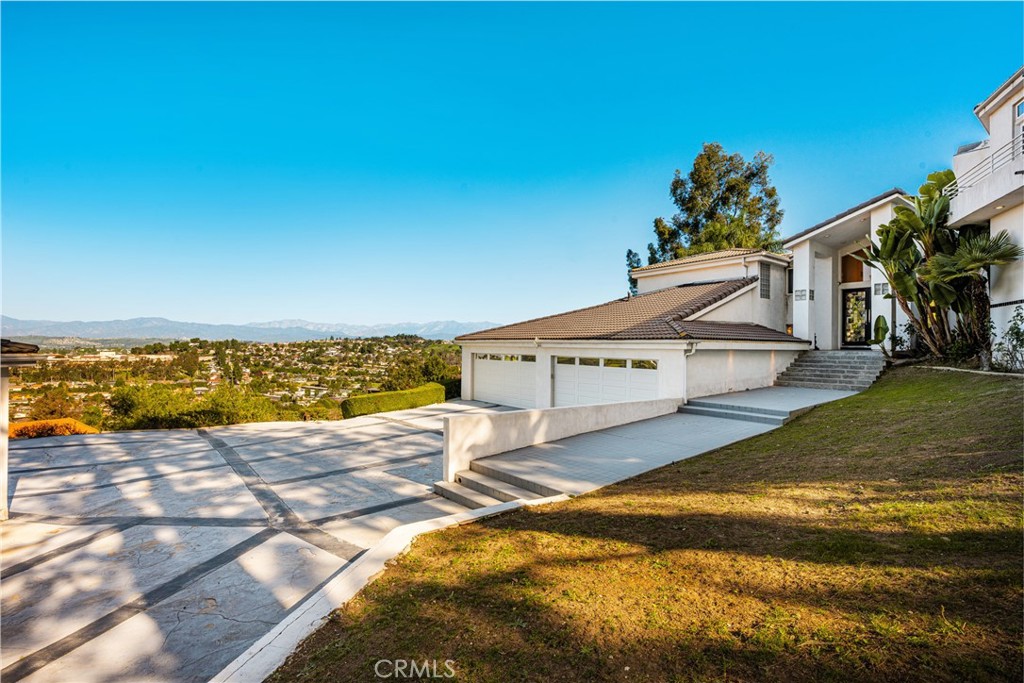 2820 Shadow Canyon Drive