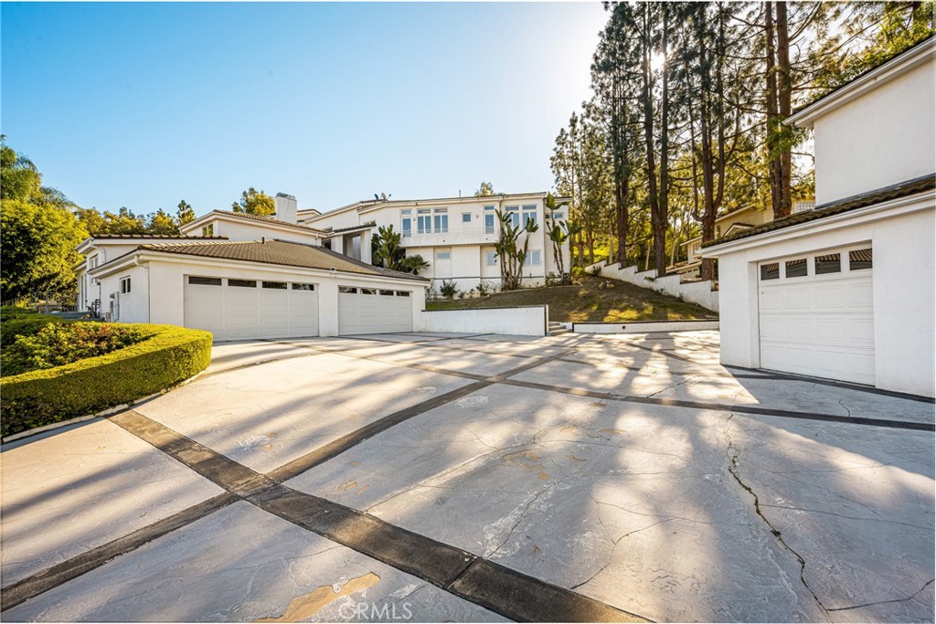 2820 Shadow Canyon Drive