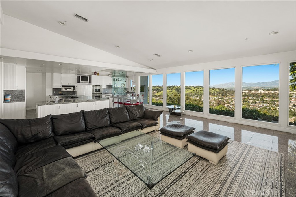 2820 Shadow Canyon Drive