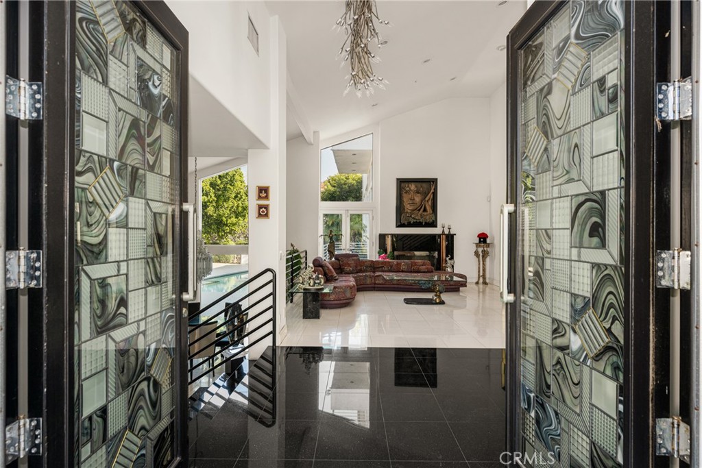 2820 Shadow Canyon Drive