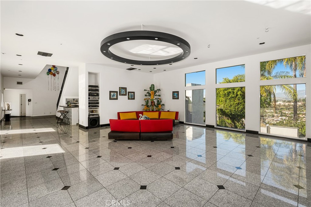 2820 Shadow Canyon Drive