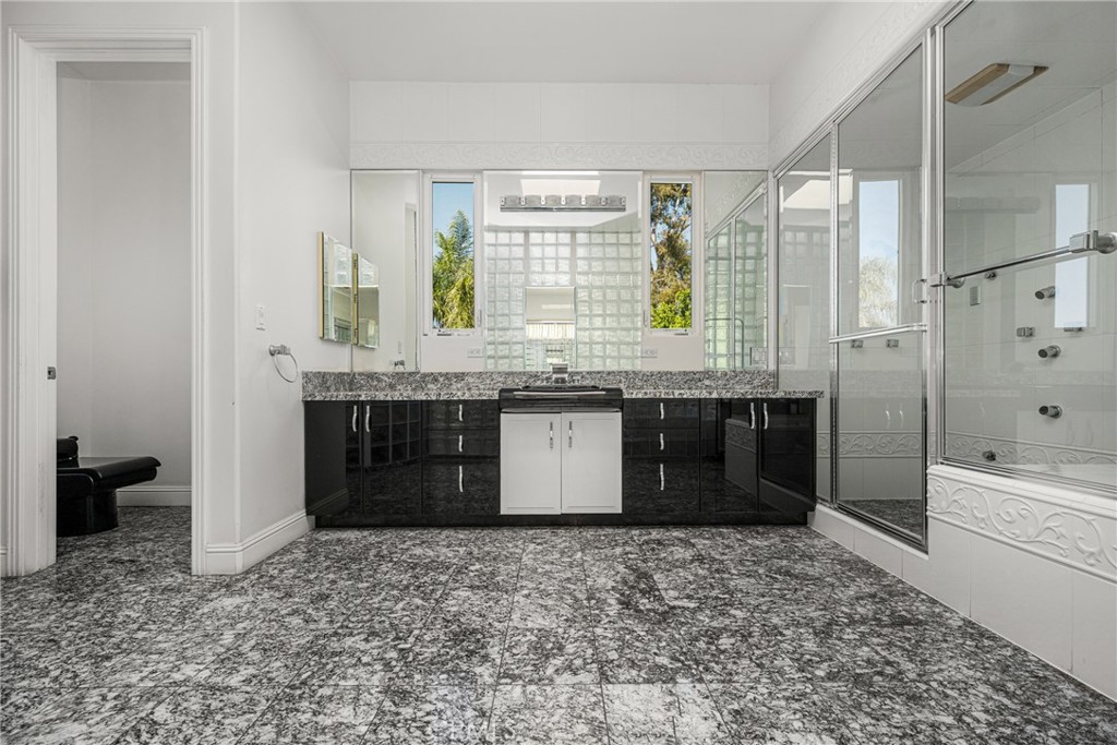 2820 Shadow Canyon Drive