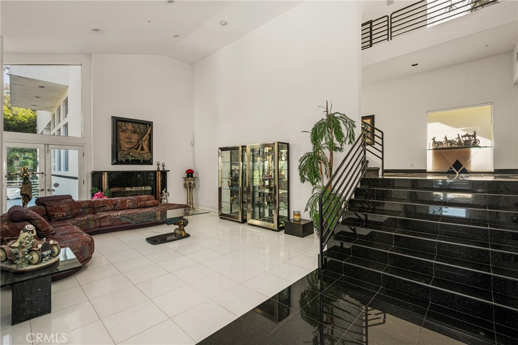 2820 Shadow Canyon Drive