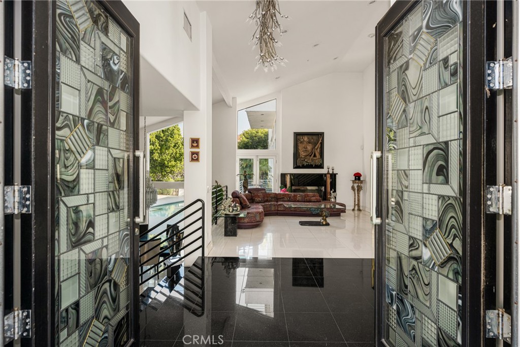 2820 Shadow Canyon Drive