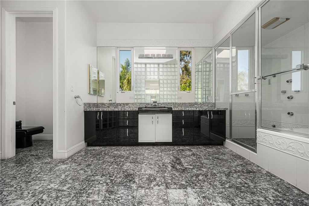 2820 Shadow Canyon Drive