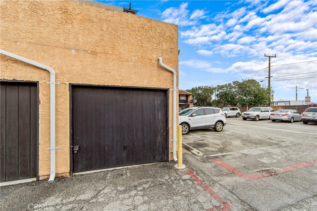 21522 Belshire