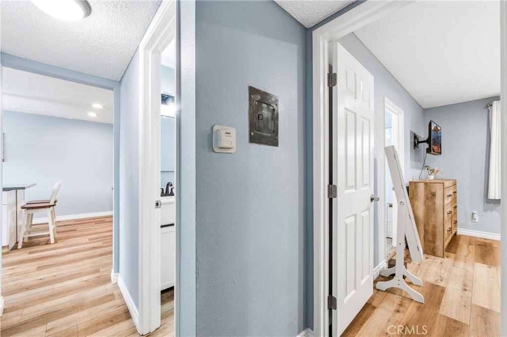 21522 Belshire