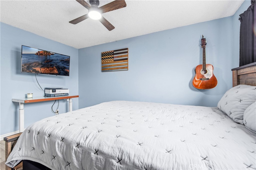 21522 Belshire