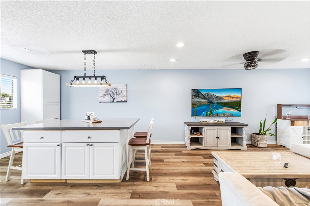 21522 Belshire