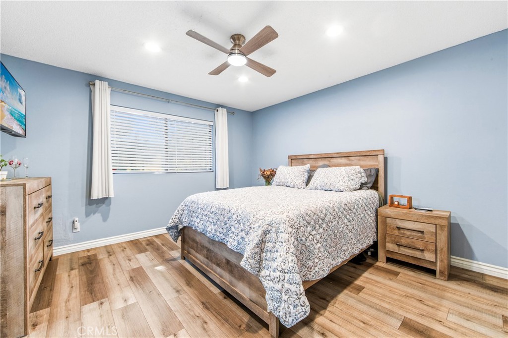 21522 Belshire