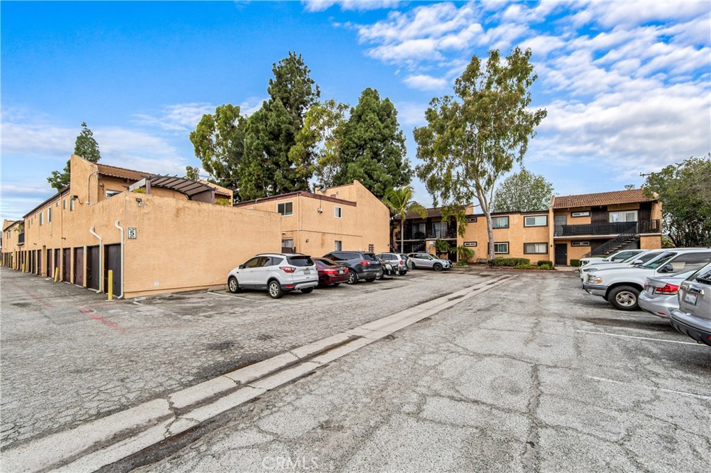 21522 Belshire