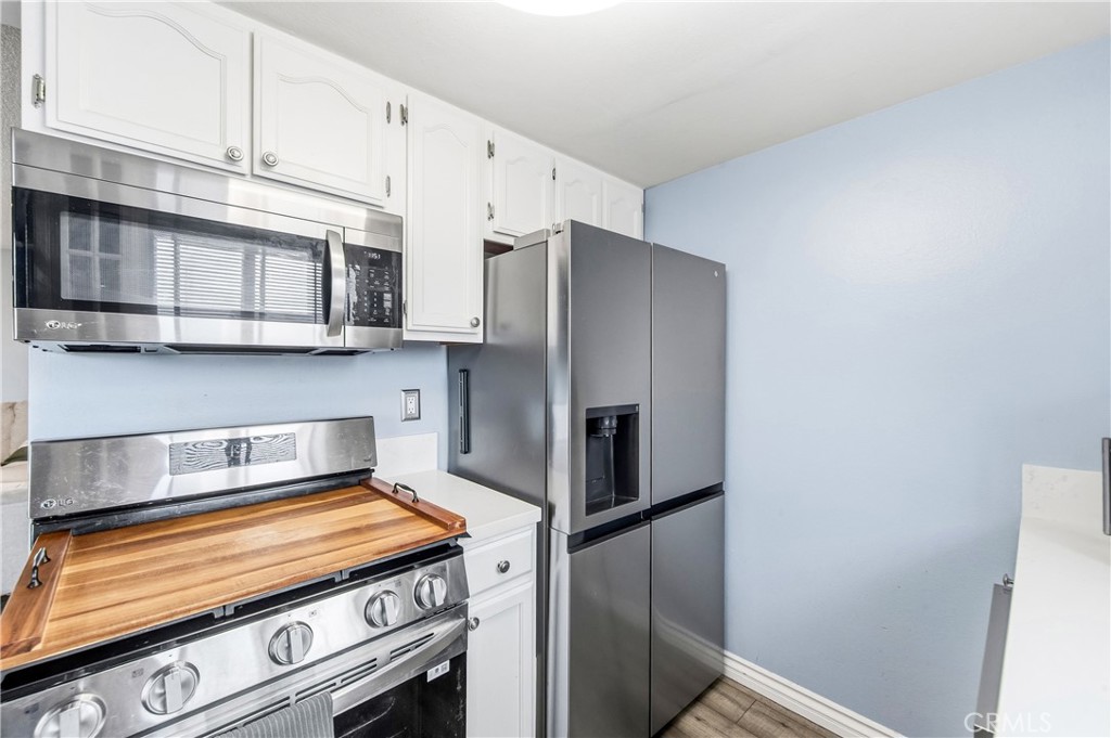 21522 Belshire
