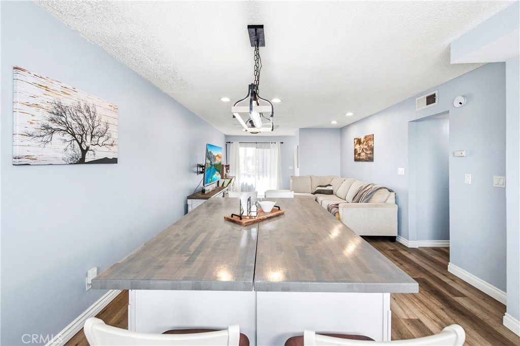 21522 Belshire
