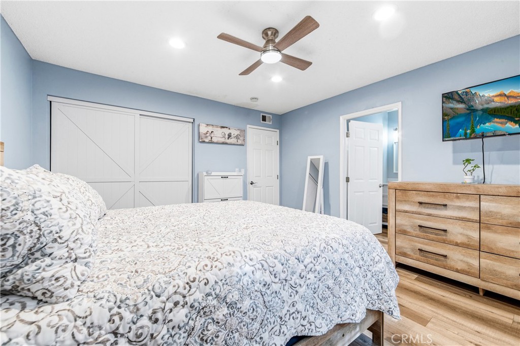 21522 Belshire