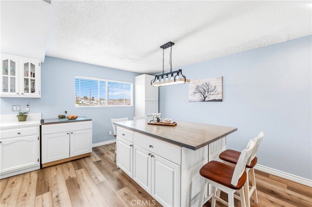 21522 Belshire