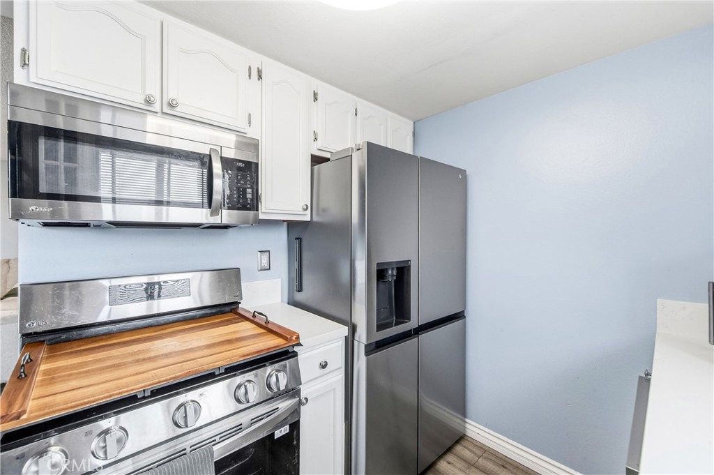 21522 Belshire