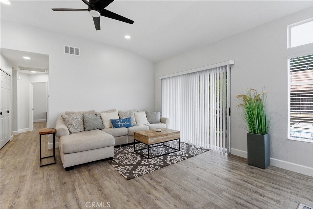 8070 E Oak Ridge Circle