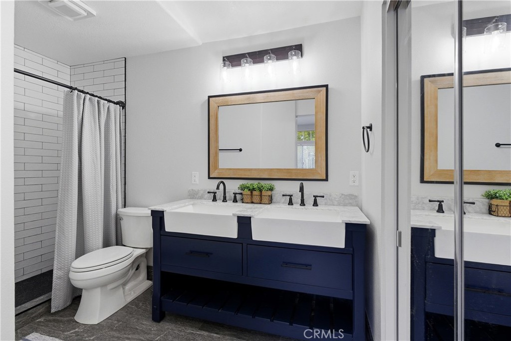 8070 E Oak Ridge Circle