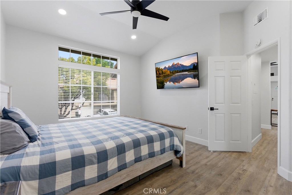 8070 E Oak Ridge Circle