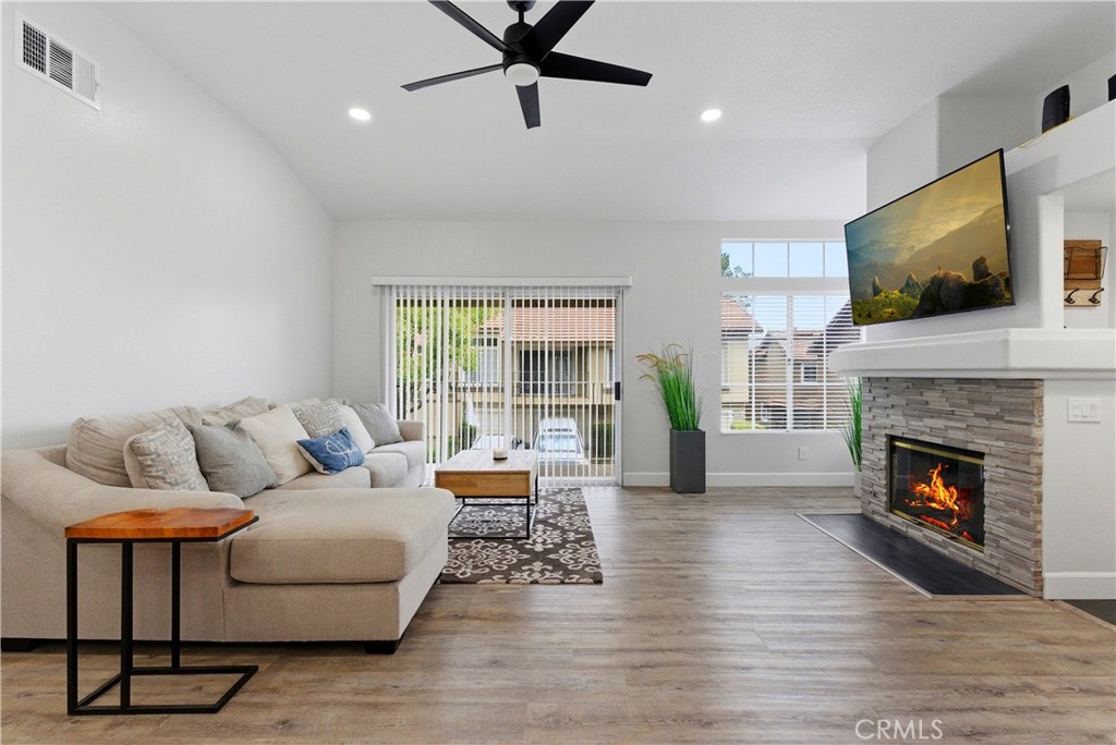 8070 E Oak Ridge Circle