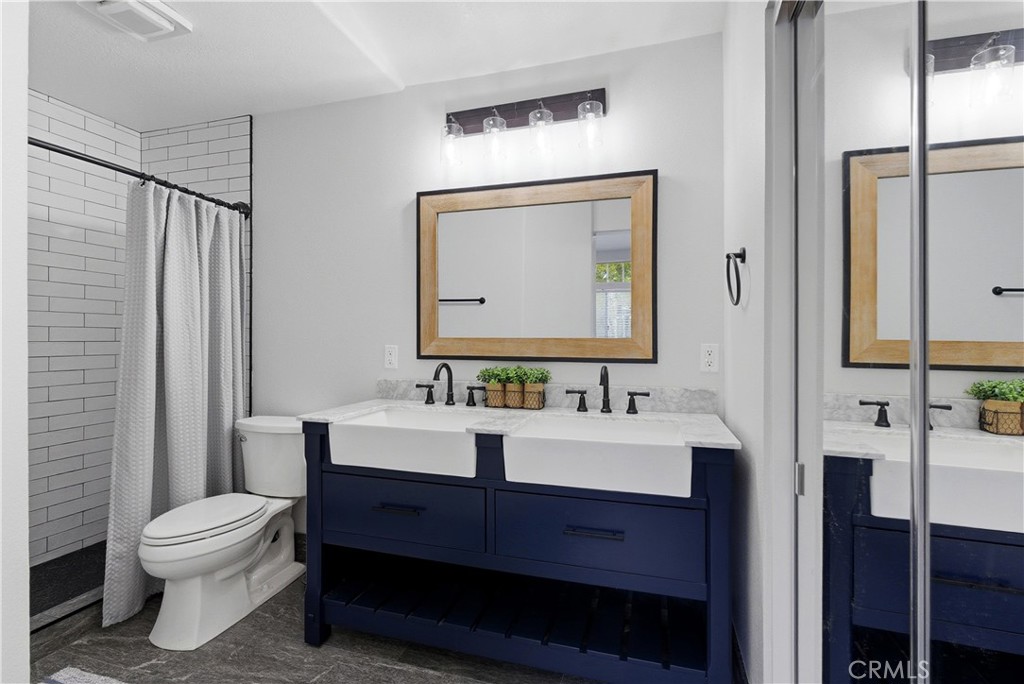 8070 E Oak Ridge Circle