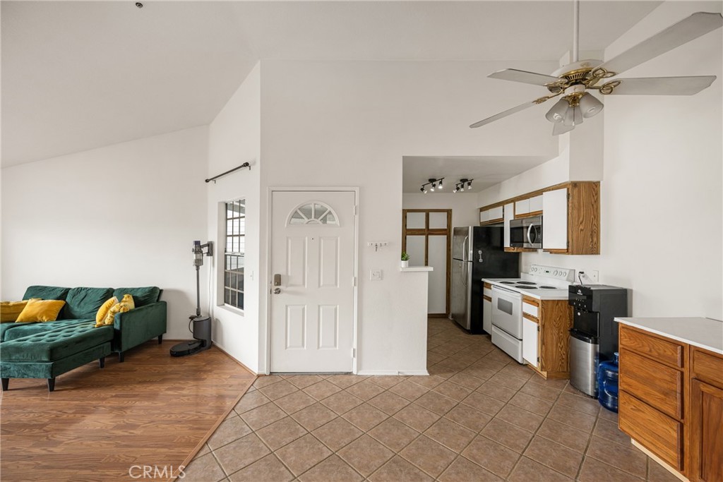 3500 S Greenville Street G20