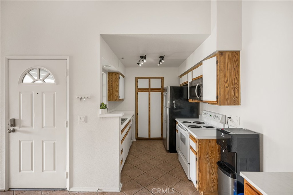 3500 S Greenville Street G20