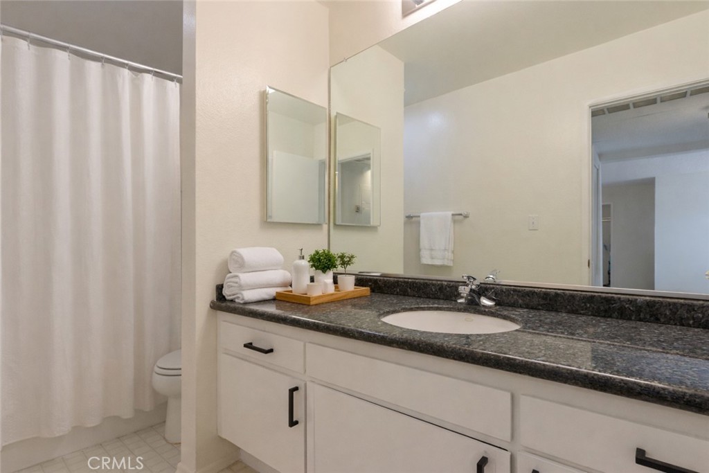 424 N Bellflower #101