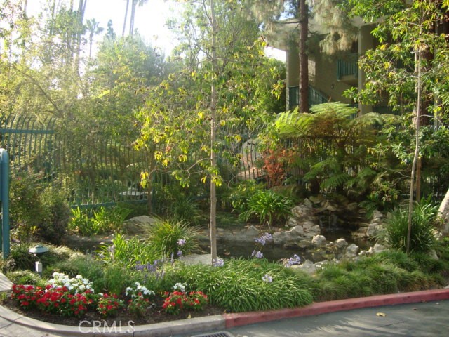 424 N Bellflower #101