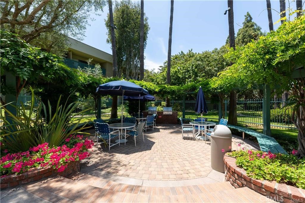 424 N Bellflower #101