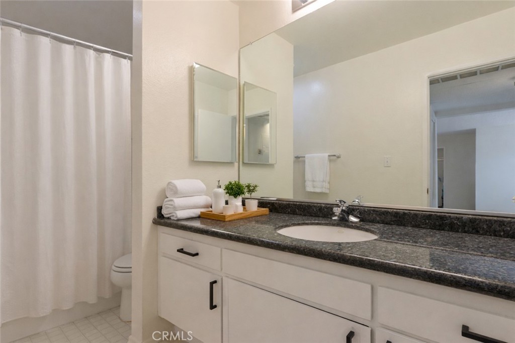 424 N Bellflower #101