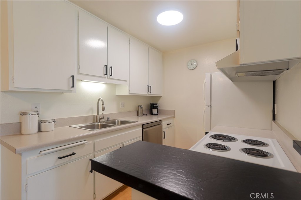 424 N Bellflower #101