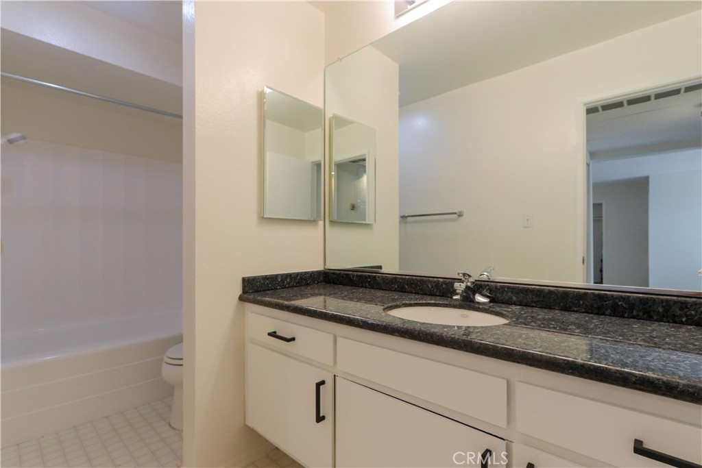 424 N Bellflower #101