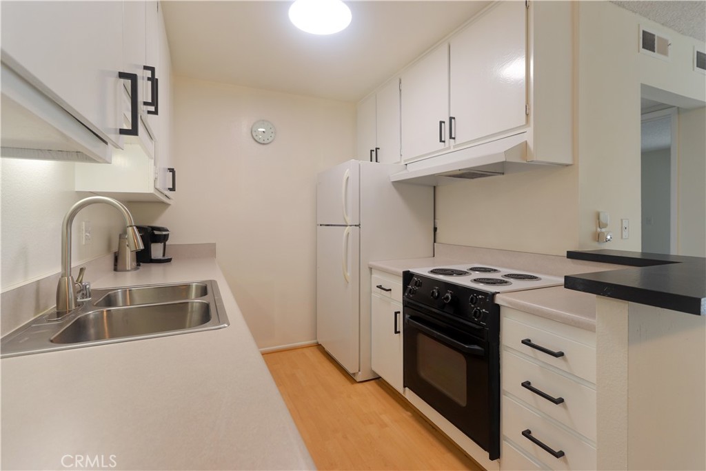 424 N Bellflower #101
