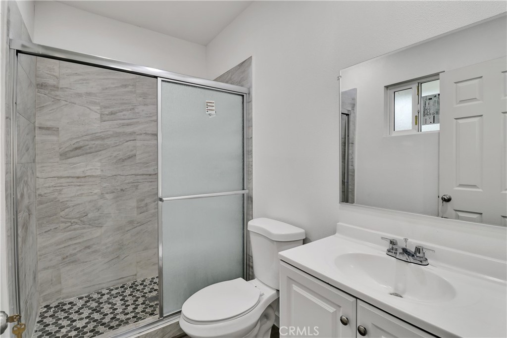 2550 W Rowland Avenue