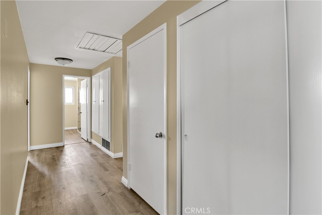 2550 W Rowland Avenue