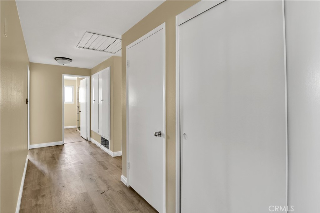 2550 W Rowland Avenue