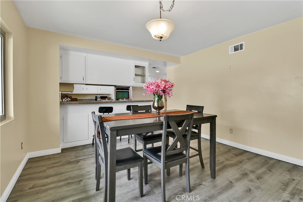 2550 W Rowland Avenue