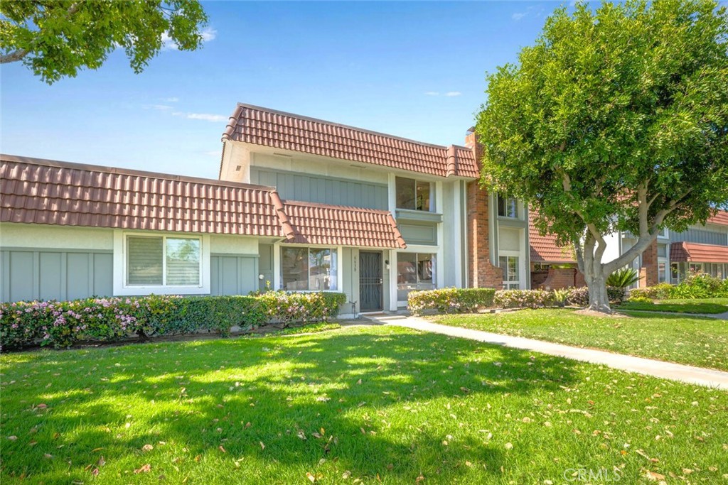 6638 Southampton Drive