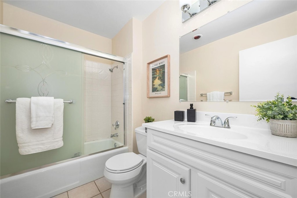 6638 Southampton Drive