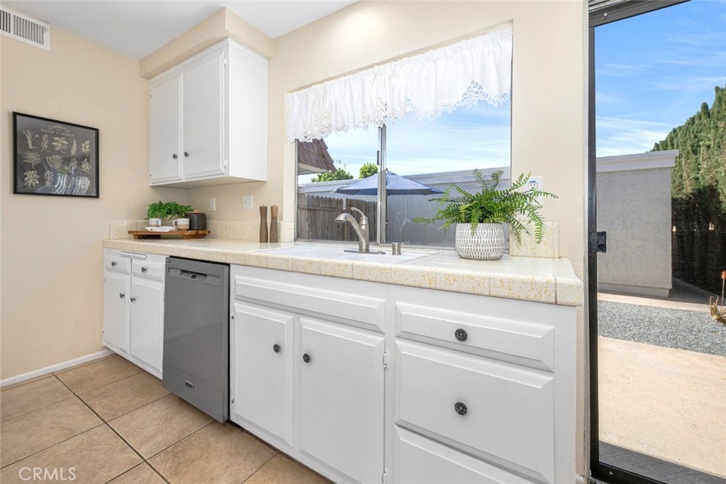 6638 Southampton Drive