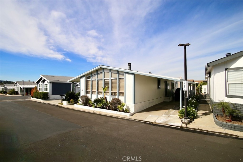 23301 Ridge Route 47