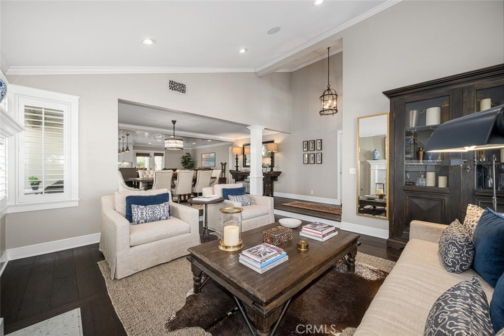 4424 Hazelnut Avenue