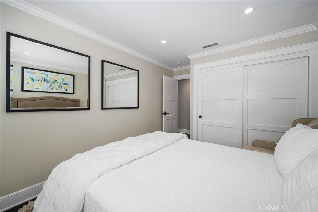 4424 Hazelnut Avenue