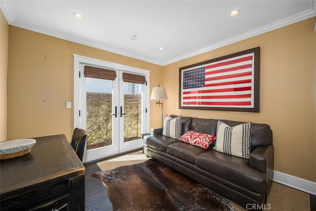 4424 Hazelnut Avenue